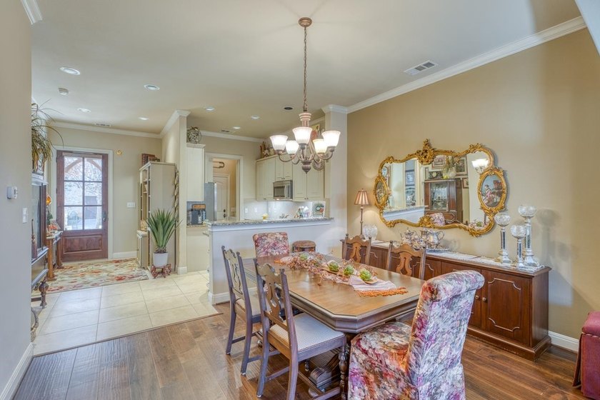 Don't miss this beautiful 2-bedroom, 2-bathroom townhome in the - photo 7