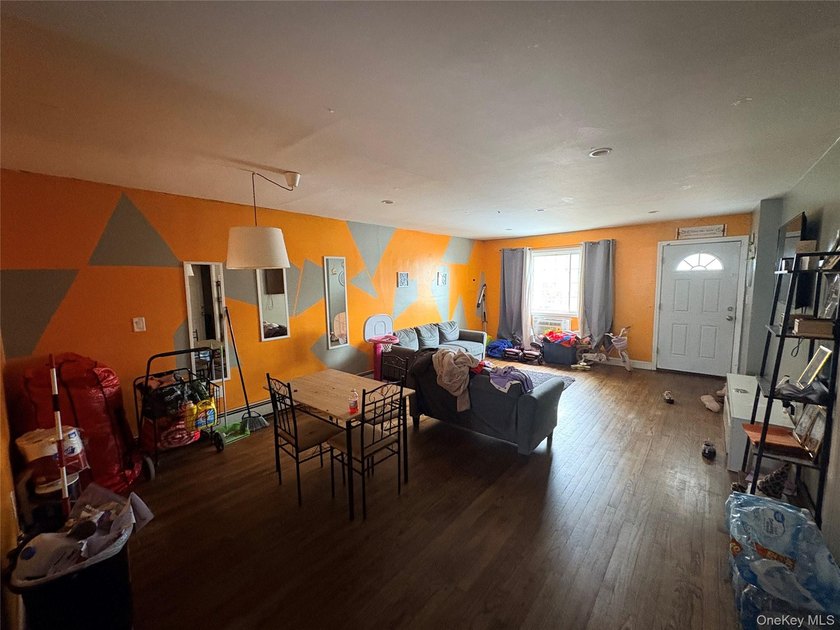 Discover the perfect blend of residential comfort and rental - photo 7