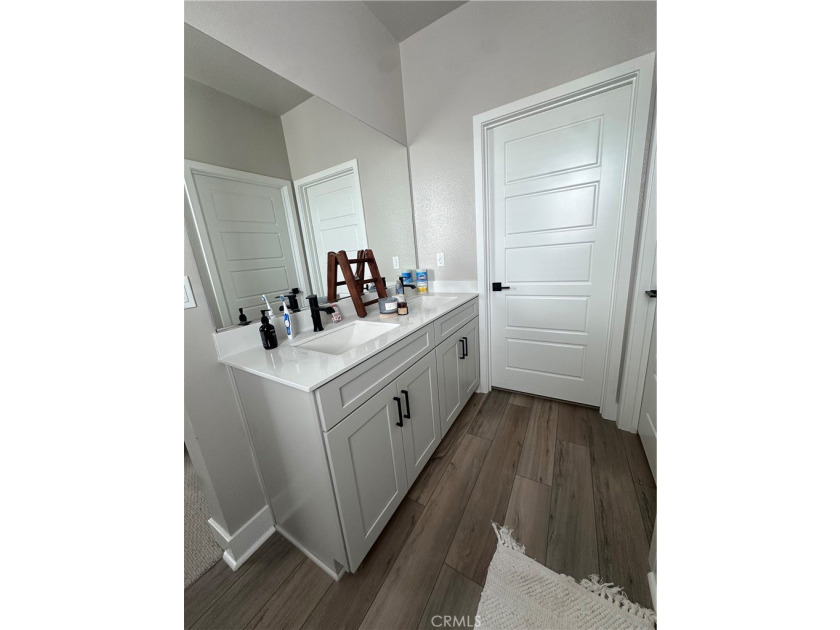 Beautiful newer construction, just 2 years old, featuring all - photo 12