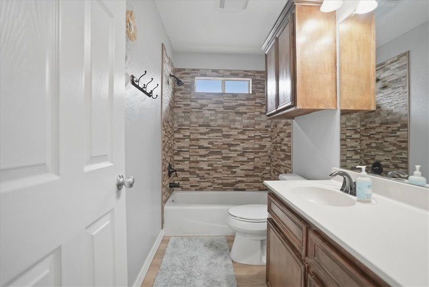 Welcome Home!!! Prepare to fall in love with this beautifully - photo 15