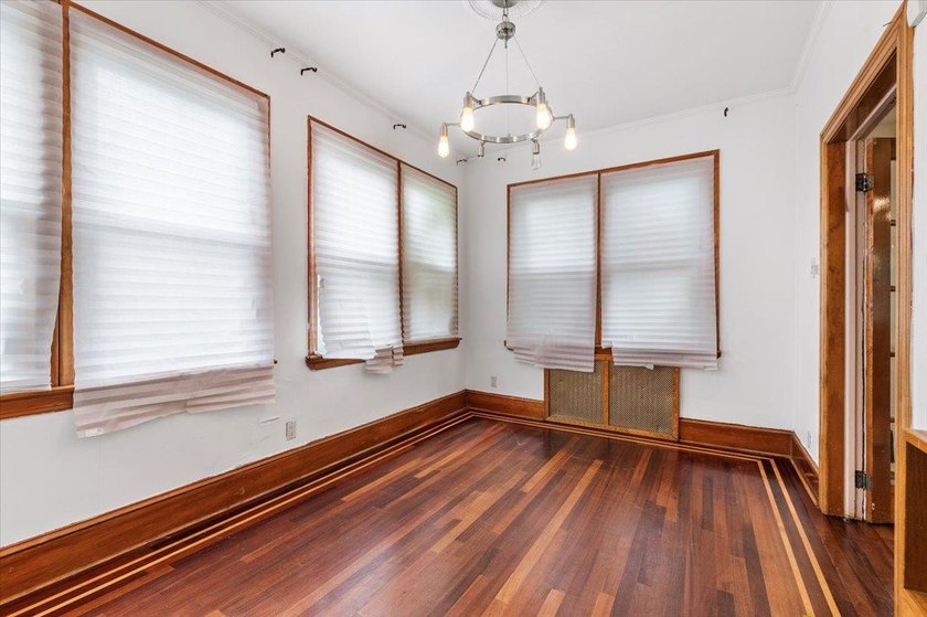 Tons of potential to make this brick center hall colonial ur own - photo 7