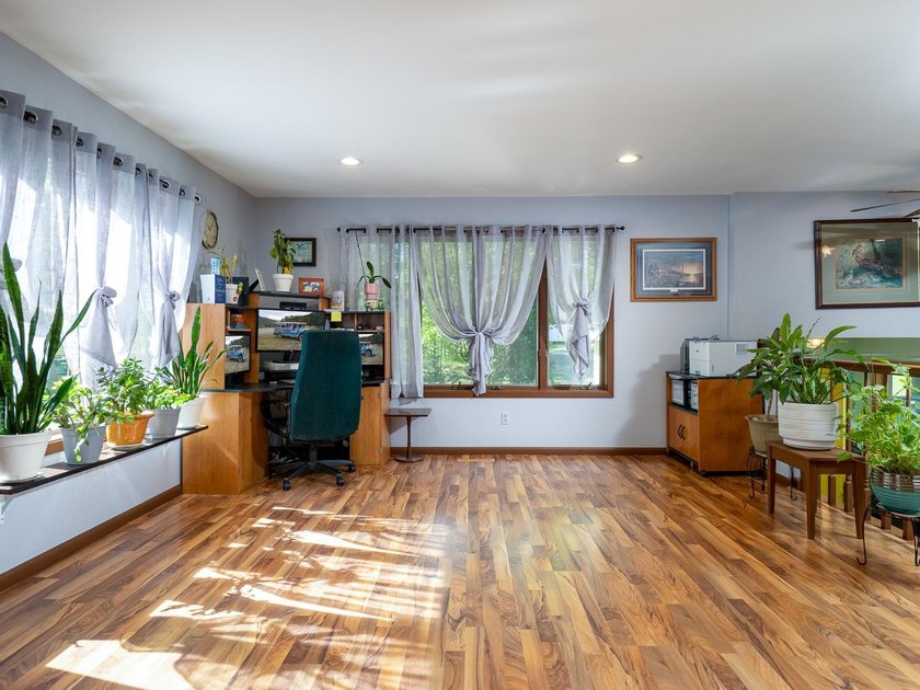 Discover tranquility in the Heart of the Lakes! Situated on a - photo 8