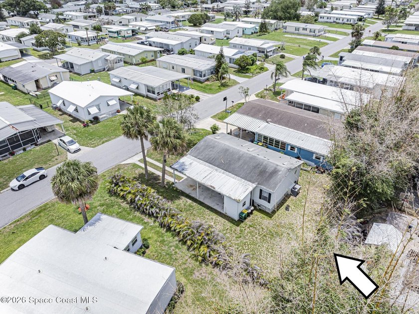 Affordable Florida living! This well-maintained 2006 model - photo 9