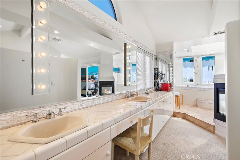 Gorgeous Ocean View Mediterranean Villa in Mystic Hills Enjoy - photo 14
