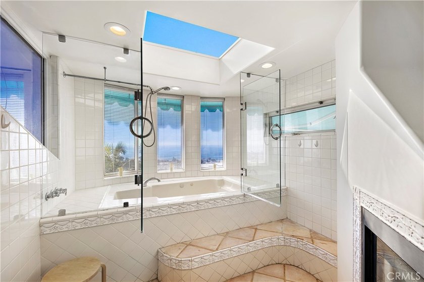 Gorgeous Ocean View Mediterranean Villa in Mystic Hills Enjoy - photo 15