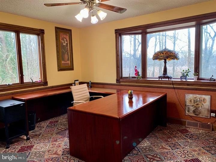 Price Reduction! Located on the lake. Here is your opportunity - photo 18