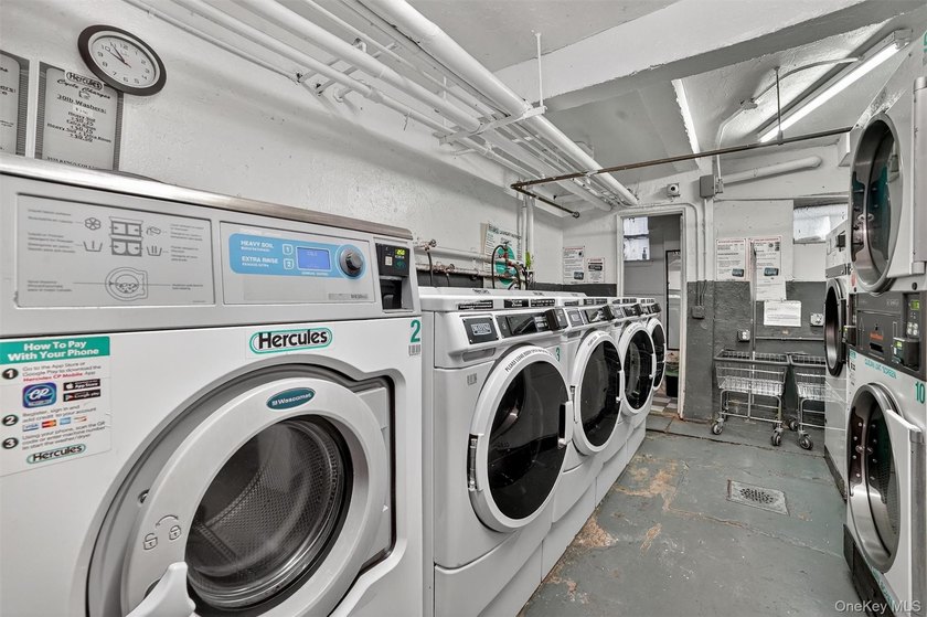 Bright and inviting 2-bedroom, 1-bathroom co-op apartment in the - photo 21