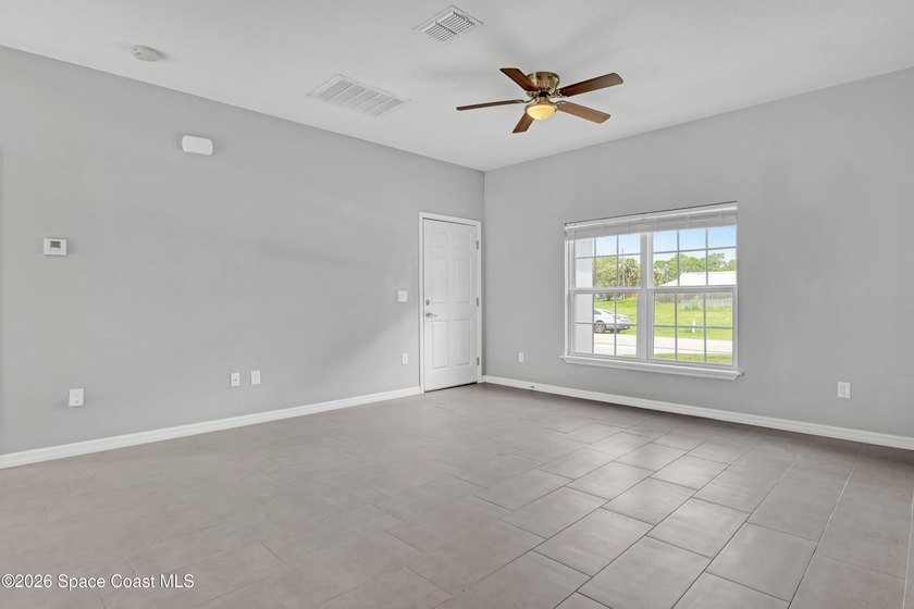 *Photos are of a similar model. This stunning 3 bedroom 2 - photo 5