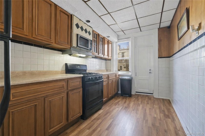 Welcome to 1431 Hancock Street, a prime Brooklyn multi-level - photo 9