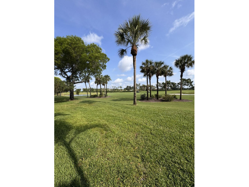 Don't miss this 3 bedroom 2 bath unit located in the beautiful - photo 23