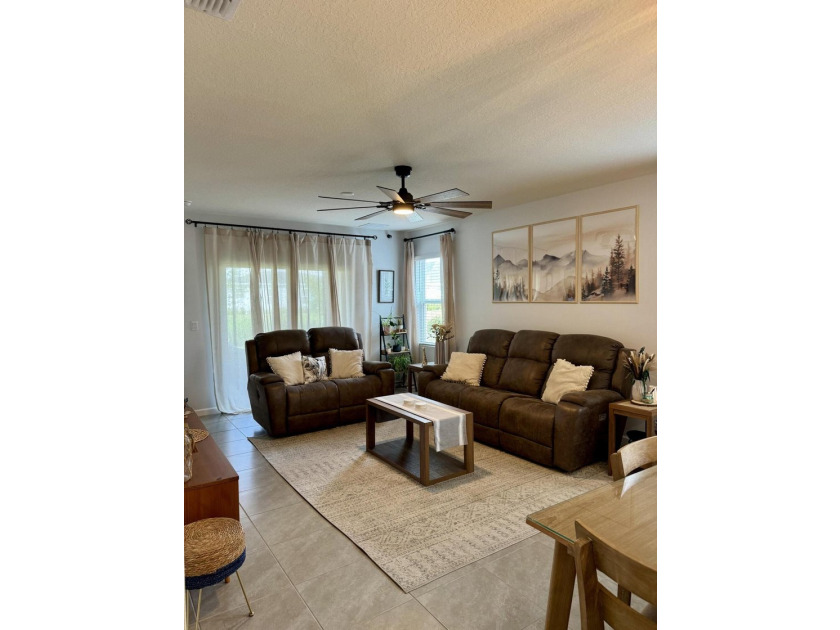 Welcome to this beautifully upgraded 3-bedroom, 2-bath CBS home - photo 15