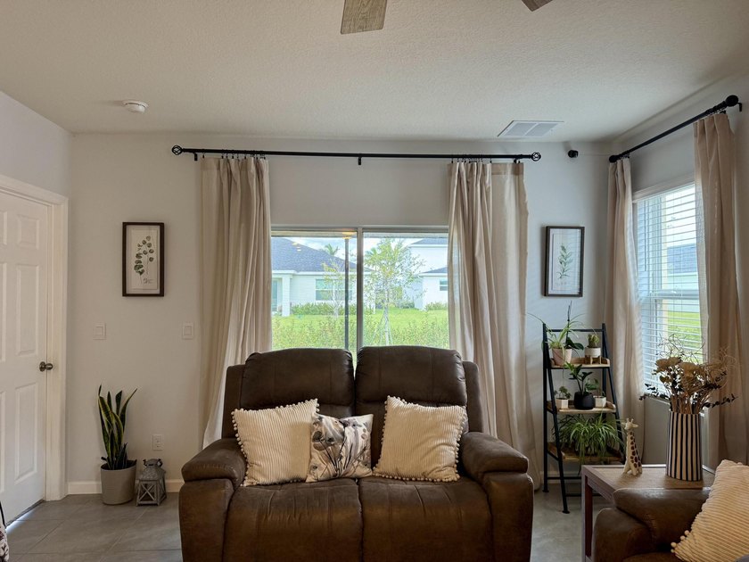 Welcome to this beautifully upgraded 3-bedroom, 2-bath CBS home - photo 17