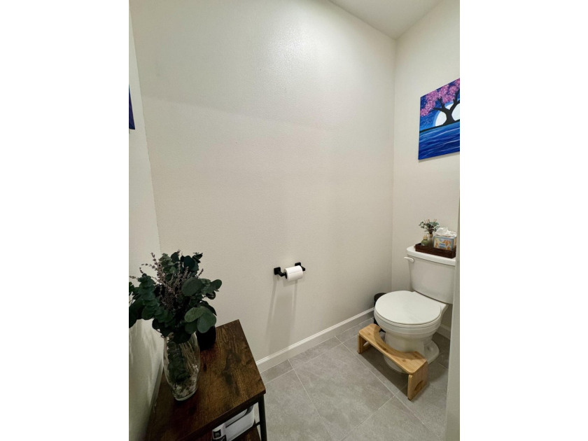 Welcome to this beautifully upgraded 3-bedroom, 2-bath CBS home - photo 28