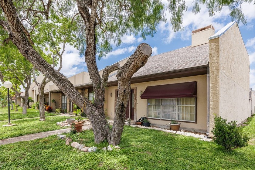 PRICE IMPROVEMENT - MUST SEE!!! Whether you're looking for your - photo 3