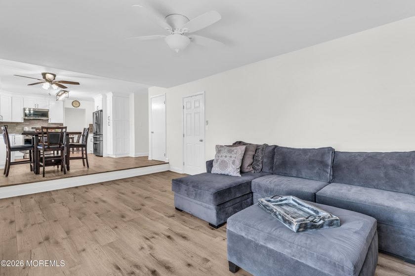 Welcome to this beautifully maintained 3-bedroom, 2.5-bath - photo 16