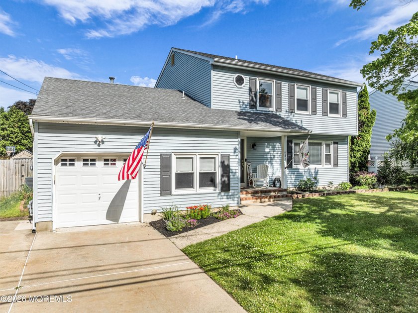 Welcome to this beautifully maintained 3-bedroom, 2.5-bath - photo 44