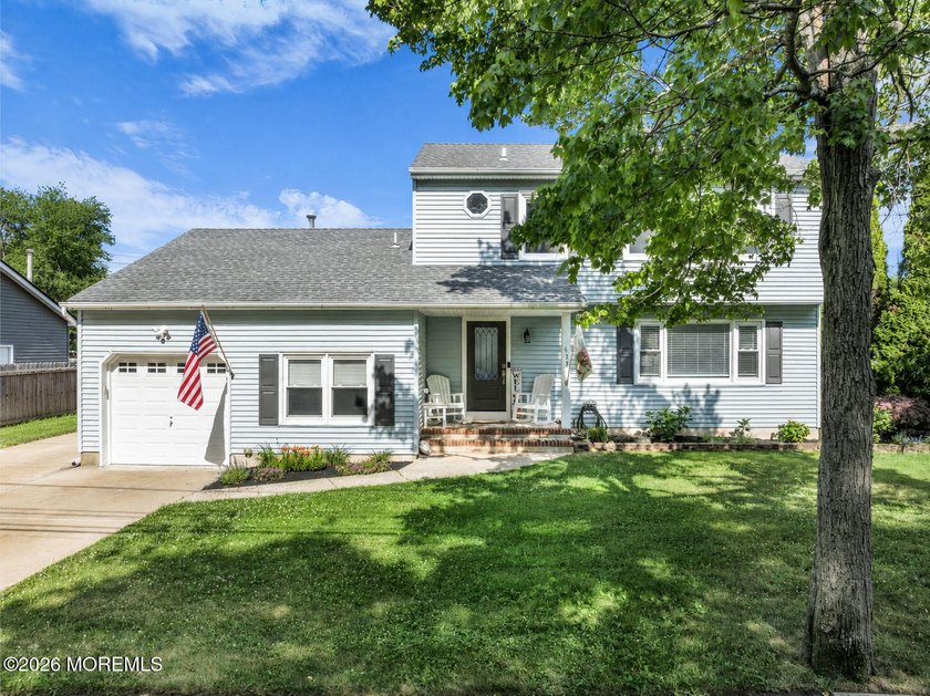 Welcome to this beautifully maintained 3-bedroom, 2.5-bath - photo 45