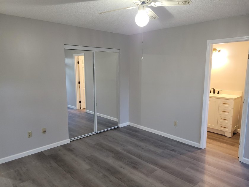 Welcome to this beautifully remodeled first floor 2-bed 2-bath - photo 15
