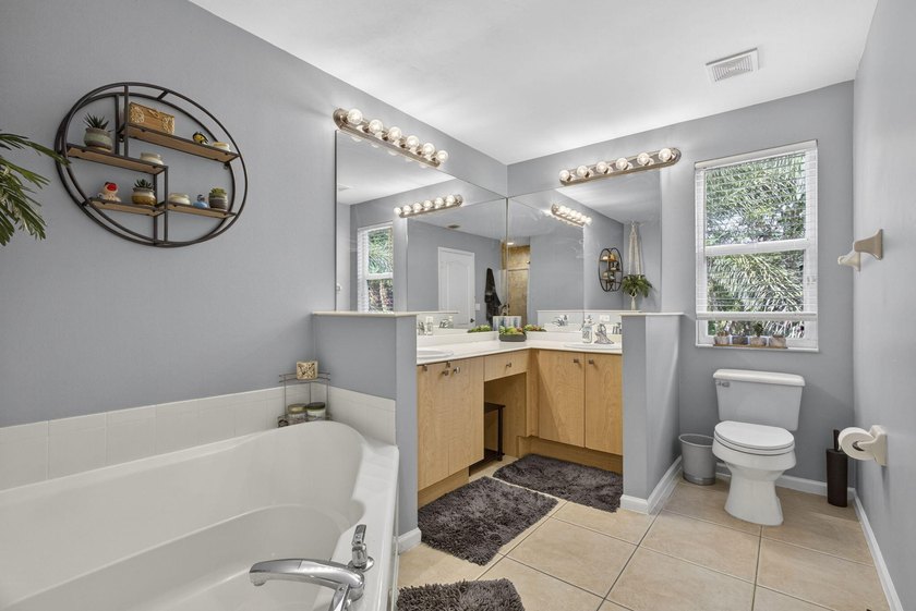 Welcome to a home where the big details are already handled - photo 28