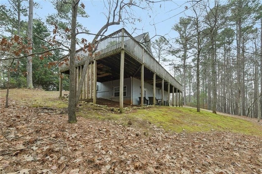 A Rare Lake Lanier Escape: Private Retreat on Over 2 - photo 45