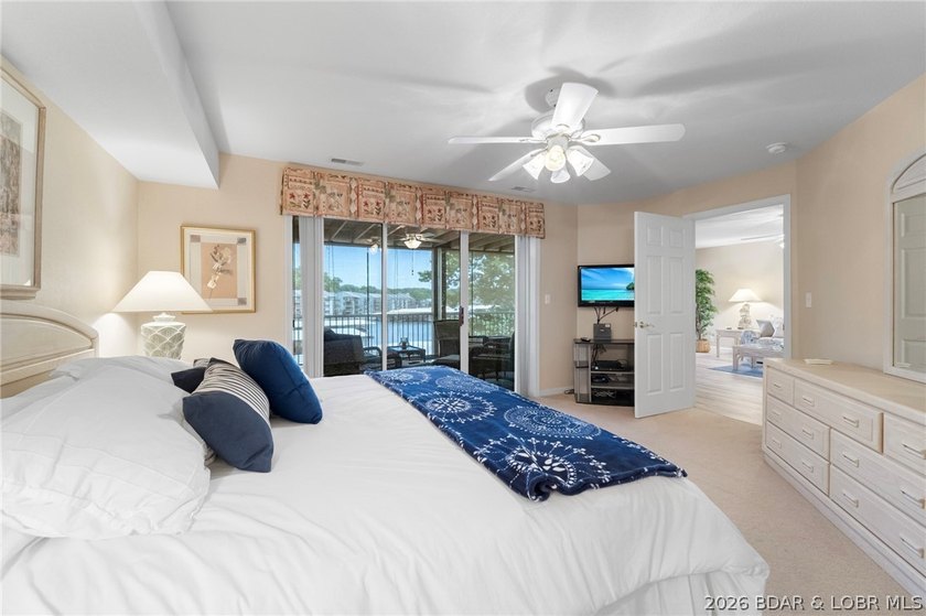Walk-in level lakefront living in sought-after Bristol Bay! This - photo 13