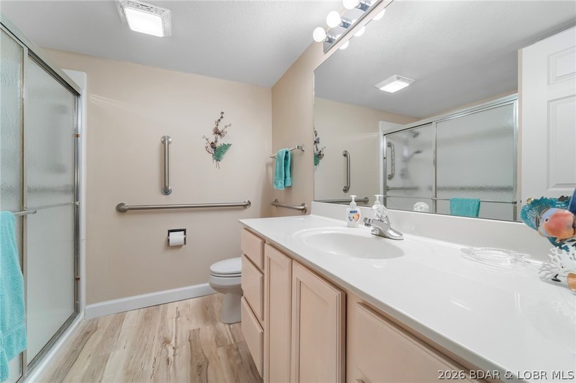 Walk-in level lakefront living in sought-after Bristol Bay! This - photo 14