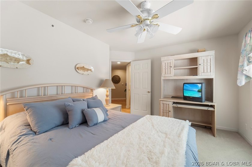 Walk-in level lakefront living in sought-after Bristol Bay! This - photo 16