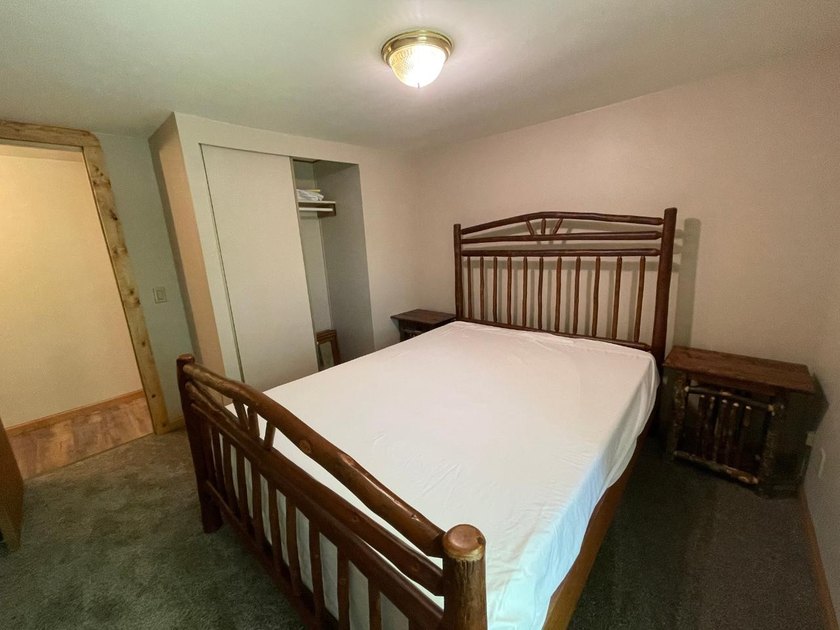 Newly remodeled and move-in ready, this inviting 3-bedroom - photo 17