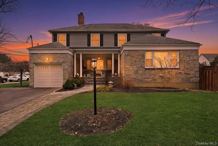 Welcome to this spacious and beautifully maintained stone-front - photo 2