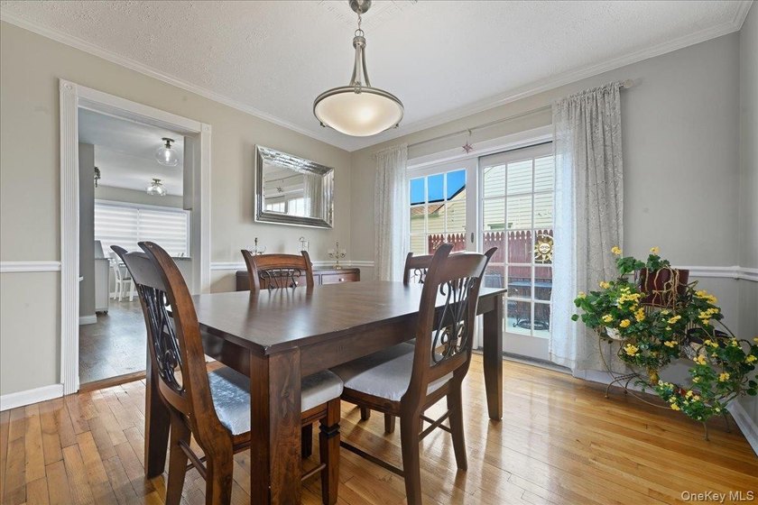 Welcome to this spacious and beautifully maintained stone-front - photo 8