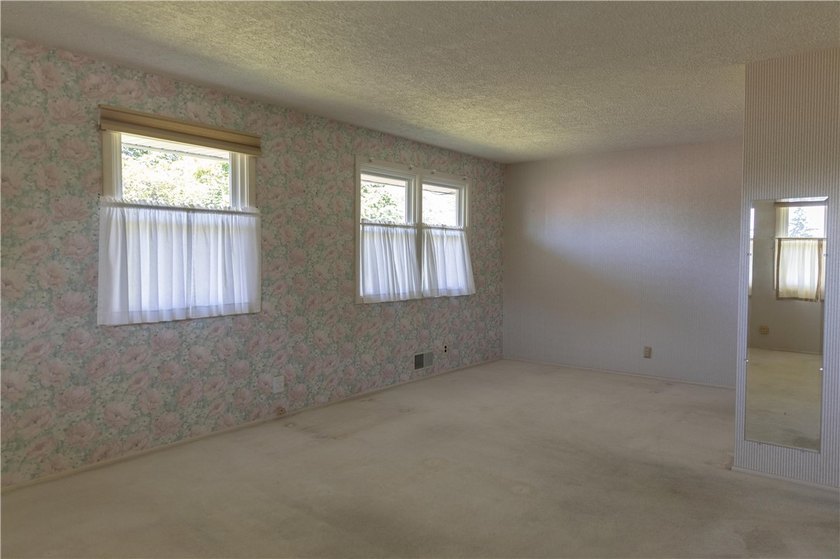 This RANCH is a keeper! Well groomed inside &amp; out (formerly a 3 - photo 14