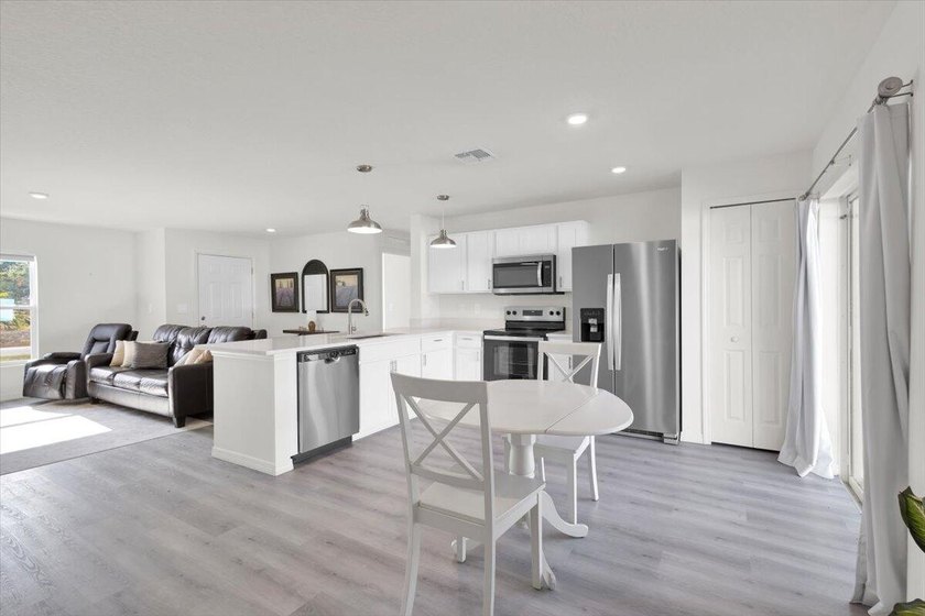 Built in 2024 and upgraded beyond builder grade, this - photo 21