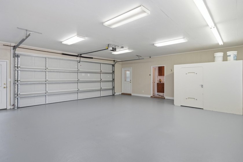 $100,000 below current appraisal pricel! Creates equity to the - photo 37