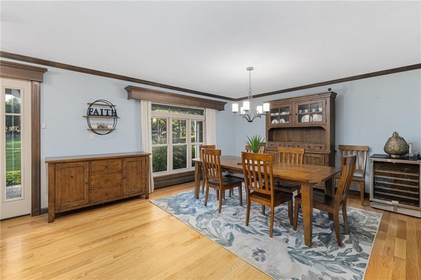 Exceptional value for this legal 2-unit compound on 7.84 private - photo 16