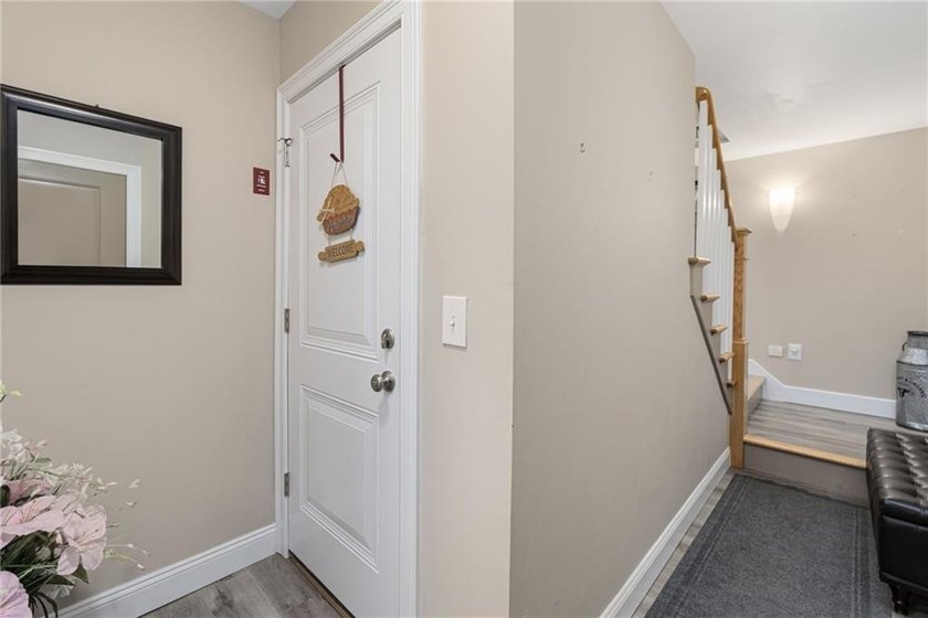 Exceptional value for this legal 2-unit compound on 7.84 private - photo 32