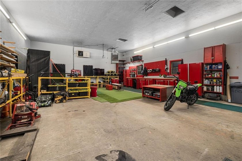 Exceptional value for this legal 2-unit compound on 7.84 private - photo 42