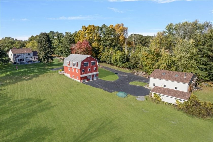 Exceptional value for this legal 2-unit compound on 7.84 private - photo 45