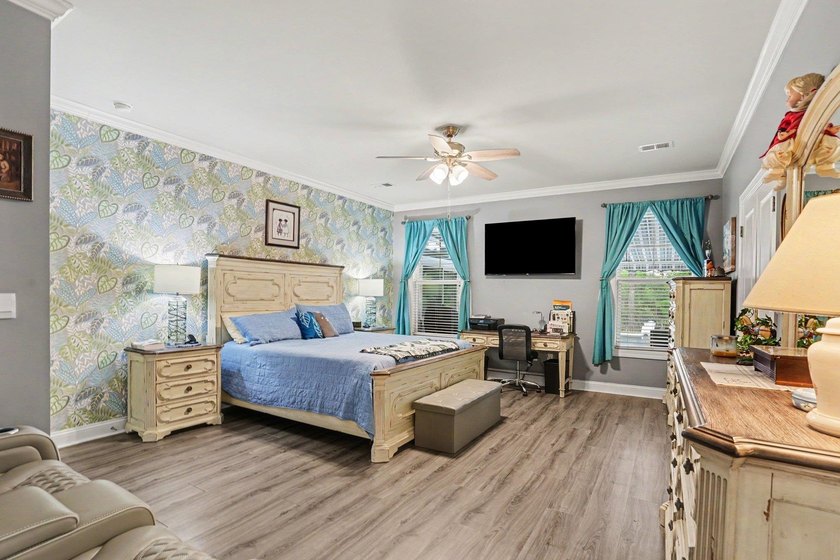 Welcome to this exceptional 6-bedroom, 3.5-bath home nestled on - photo 14