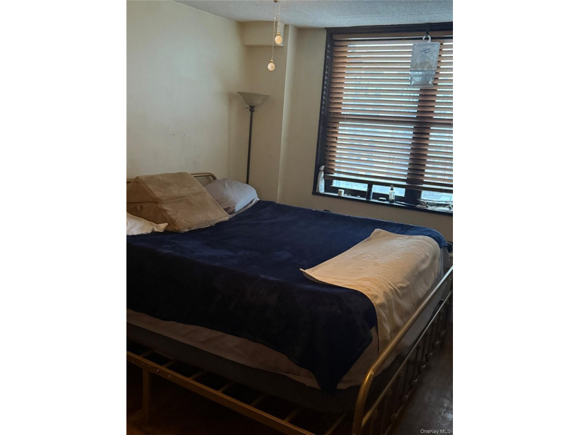 This i 1 bedroom Co-op is centrally located at Hugh Grand - photo 6