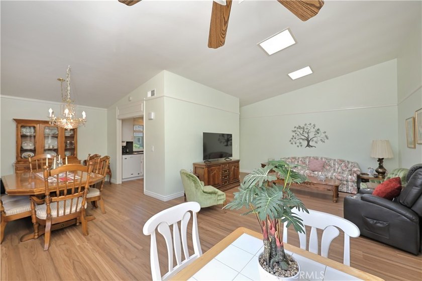 END UNIT... SINGLE STORY... 3 Bedroom, 2 bath home in the - photo 8