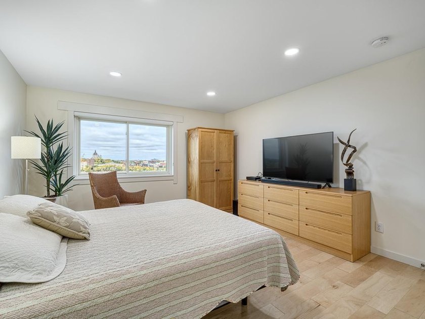 Experience unparalleled luxury and exclusivity with this - photo 15
