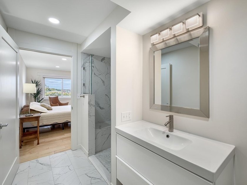 Experience unparalleled luxury and exclusivity with this - photo 18