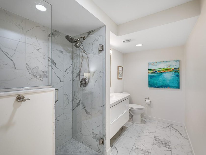 Experience unparalleled luxury and exclusivity with this - photo 19