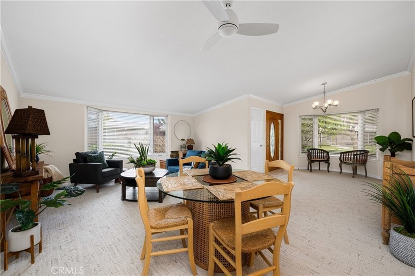 IMMACULANT 2 bedroom 1 1/2 bath corner unit in Mutual 10! This - photo 21