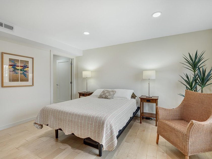 Experience unparalleled luxury and exclusivity with this - photo 21