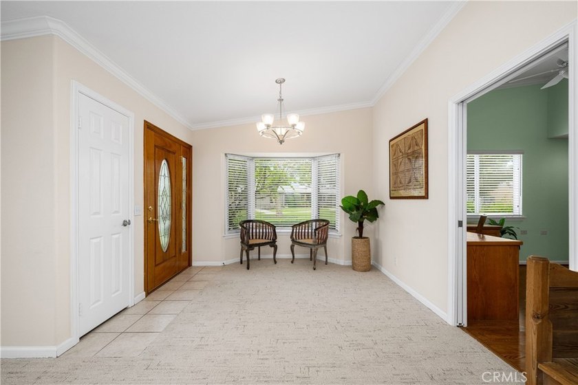 IMMACULANT 2 bedroom 1 1/2 bath corner unit in Mutual 10! This - photo 23