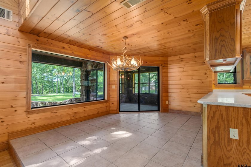 Experience the perfect blend of privacy, comfort, and East Texas - photo 12