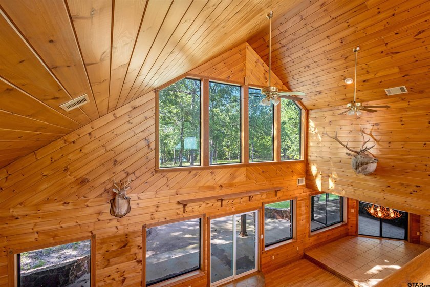Experience the perfect blend of privacy, comfort, and East Texas - photo 23