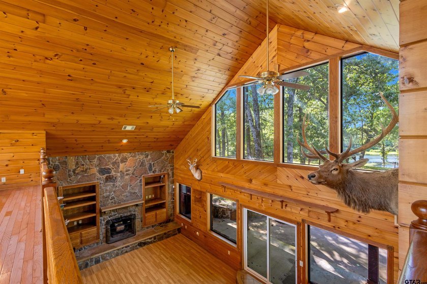 Experience the perfect blend of privacy, comfort, and East Texas - photo 24