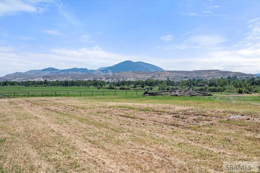 Welcome to where country living meets convenience! Nestled on 1 - photo 42